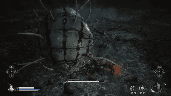 Одна из ее главных атак сначала может показаться пугающей, пока вы не поймете, как она двигается, и начинается, когда она встает, но начинает приседать. 